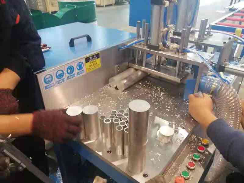 鋁材自動(dòng)切割機(jī)450-客戶現(xiàn)場(chǎng)1-切割實(shí)心材料-3 鋁材自動(dòng)切割機(jī)450-客戶現(xiàn)場(chǎng)1-切割實(shí)心材料-3