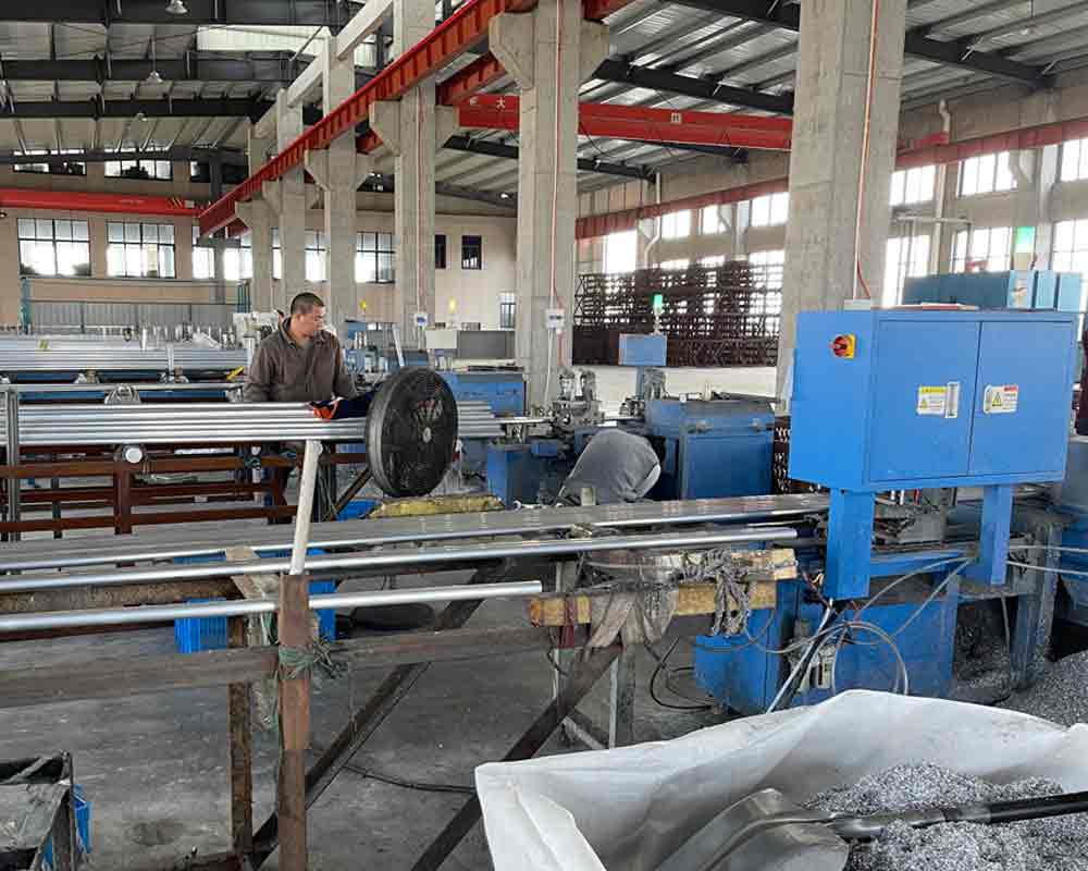 雙德譽客戶現(xiàn)場-神鷹鋁業(yè)-業(yè)務拜訪圖 雙德譽客戶現(xiàn)場-神鷹鋁業(yè)-業(yè)務拜訪圖